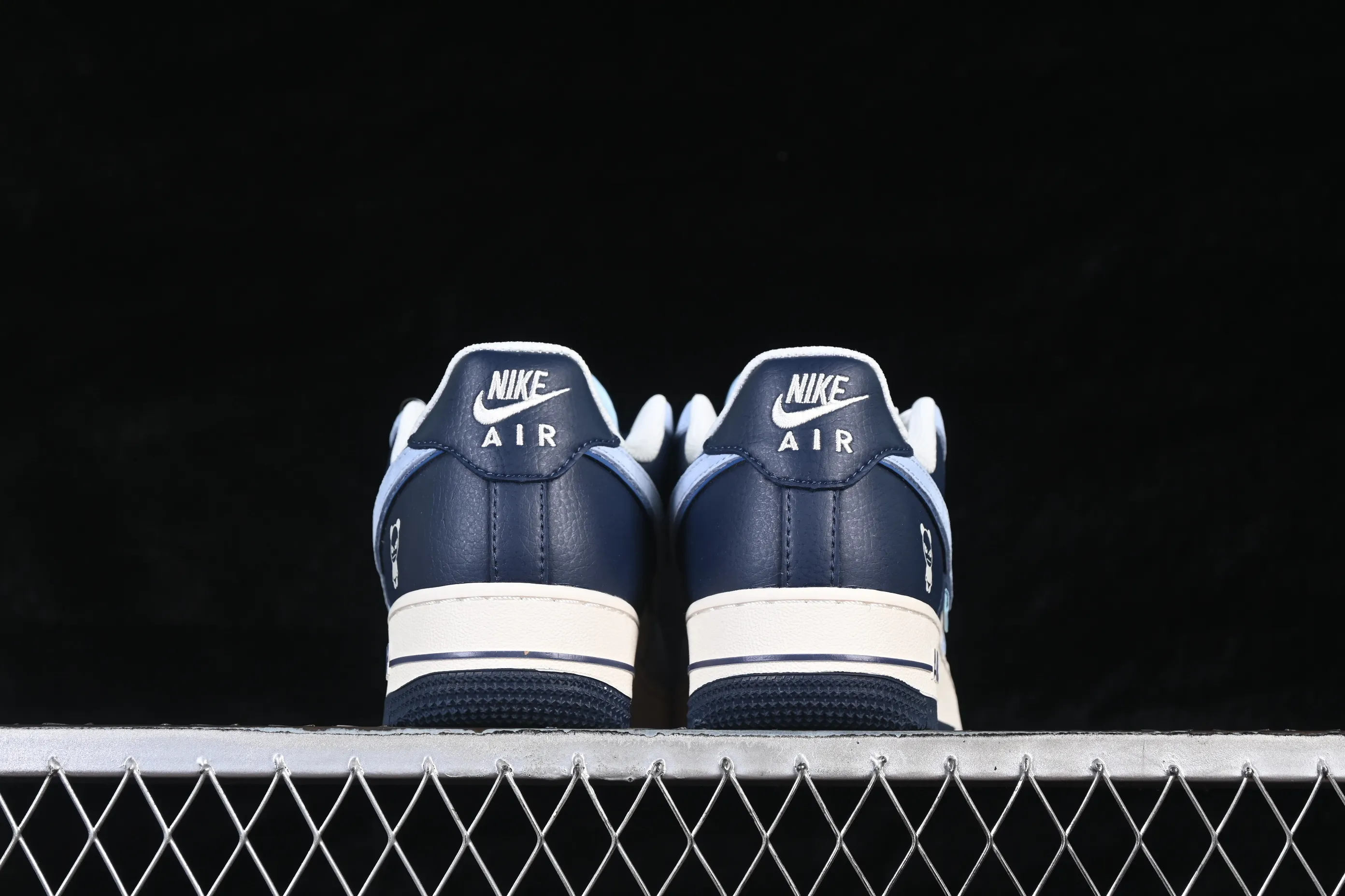 All categories Nk Air Force 1 Air Force series Nk Air Force 1 Low Air Force low top Nike Air Force 1'07 Low Violent Bear joint North Carolina blue double hook Air Force 1 low top casual sneakers XD9314-616